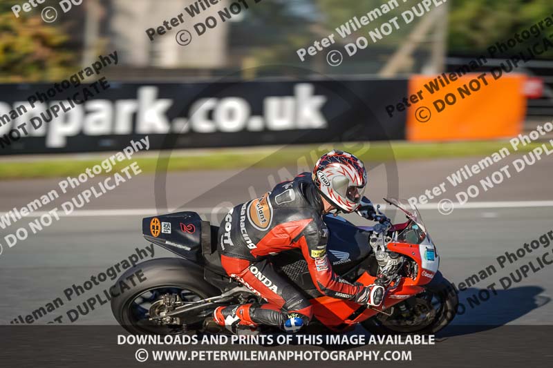 anglesey;brands hatch;cadwell park;croft;donington park;enduro digital images;event digital images;eventdigitalimages;mallory;no limits;oulton park;peter wileman photography;racing digital images;silverstone;snetterton;trackday digital images;trackday photos;vmcc banbury run;welsh 2 day enduro